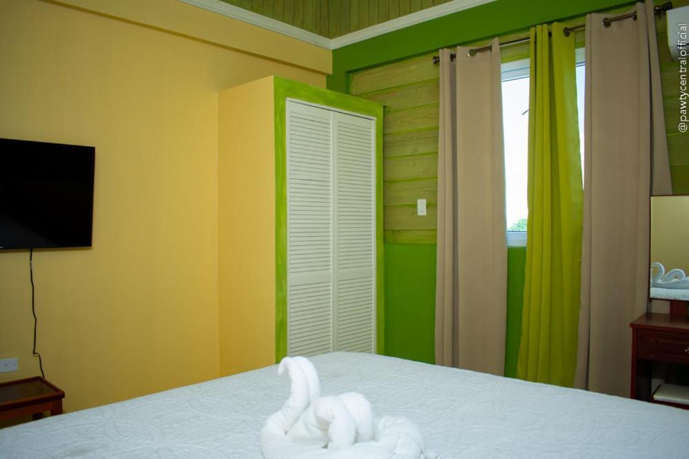 קינגסטון Ivs Bed And Breakfast מראה חיצוני תמונה